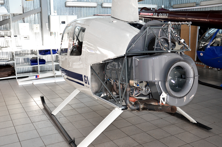 robinson r44